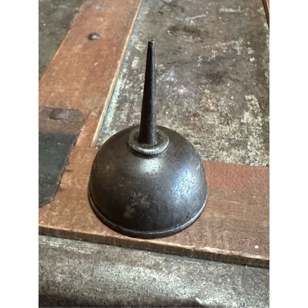 Vintage Oil Can 